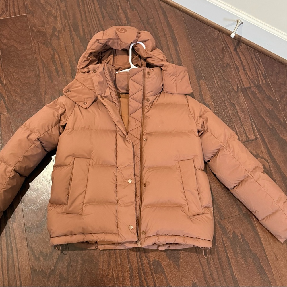 lululemon athletica Women's Puffer Jacket in Rust Brown - Picture 4 of 7